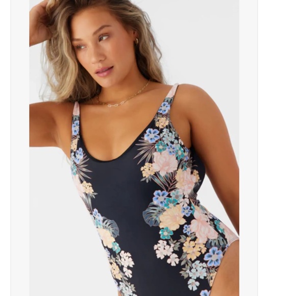 NWT’s O’NEILL MACAW TROPICAL NORTH SHORE CHEEKY ONE-PIECE Medium - Picture 10 of 12